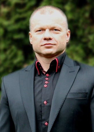 Zdjęcie Sławomira Cypla - dyrektora Biegu Cichociemnych